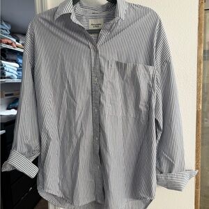 Abercrombie and Fitch Women’s Button Down